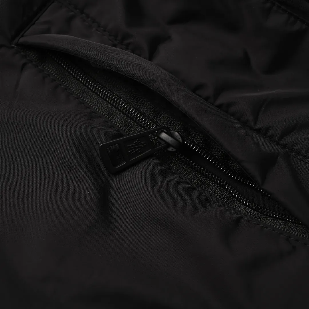 MONCLER MC 100% ， ， 150g/㎡ ， ， 。 ， 。 、 、 ， 。 ， Breathable ， 。 ， ， ， 。 ， ， ， 。 ， 2.2mm， ， ， 12 ， 。 Size：S-XL